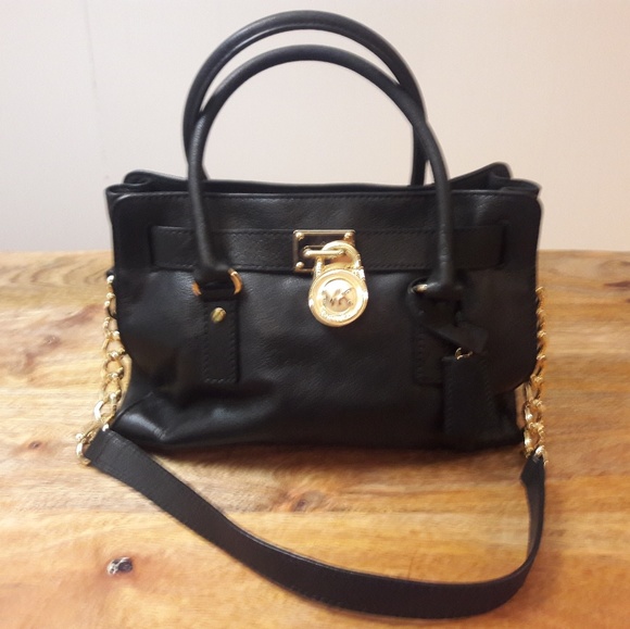 Michael Kors Handbags - Michael Kors satchel ⚠FINAL PRICE⚠